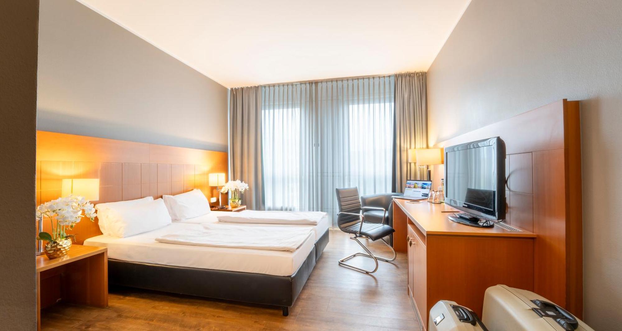 Hotel Plaza Premium Koeln Exterior foto